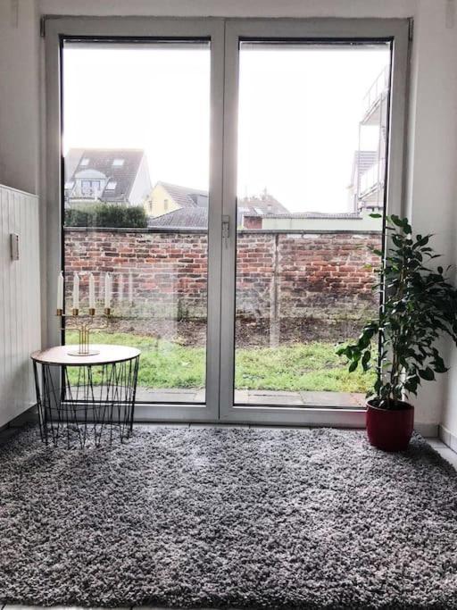 Charmante Gartenwohnung Mit Privatem Grossen Garten Köln Kültér fotó